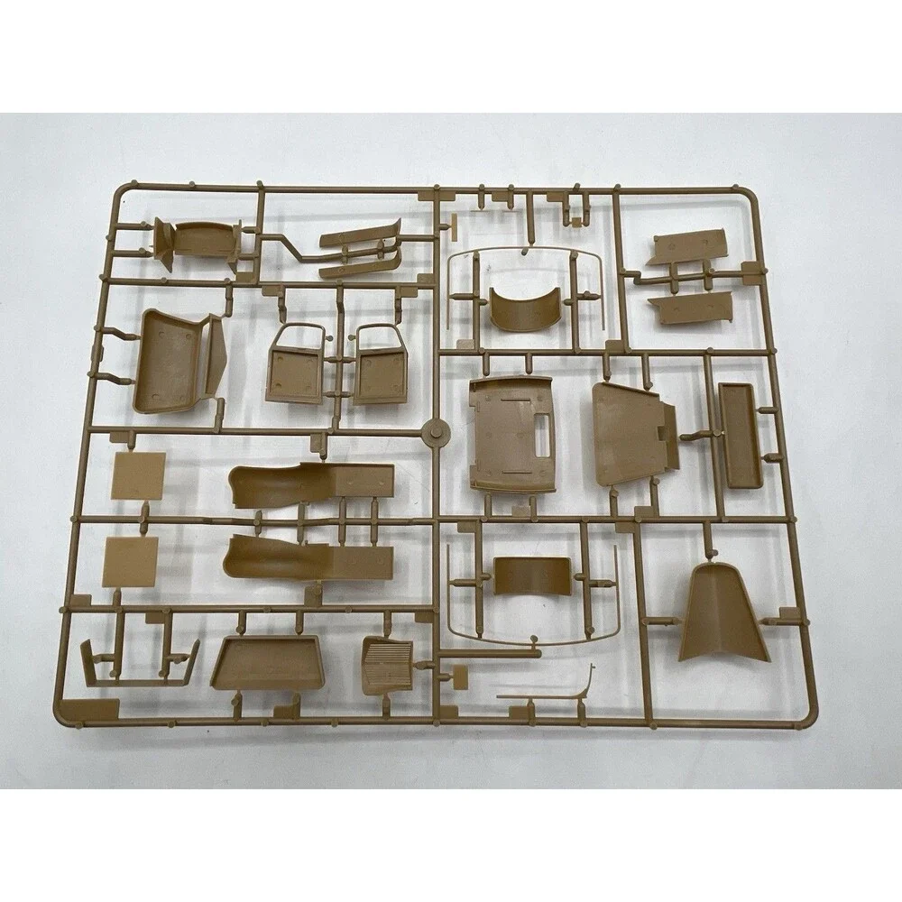 ICM 1:35 scale V3000S German Army Truck 1941 Production Model Kit